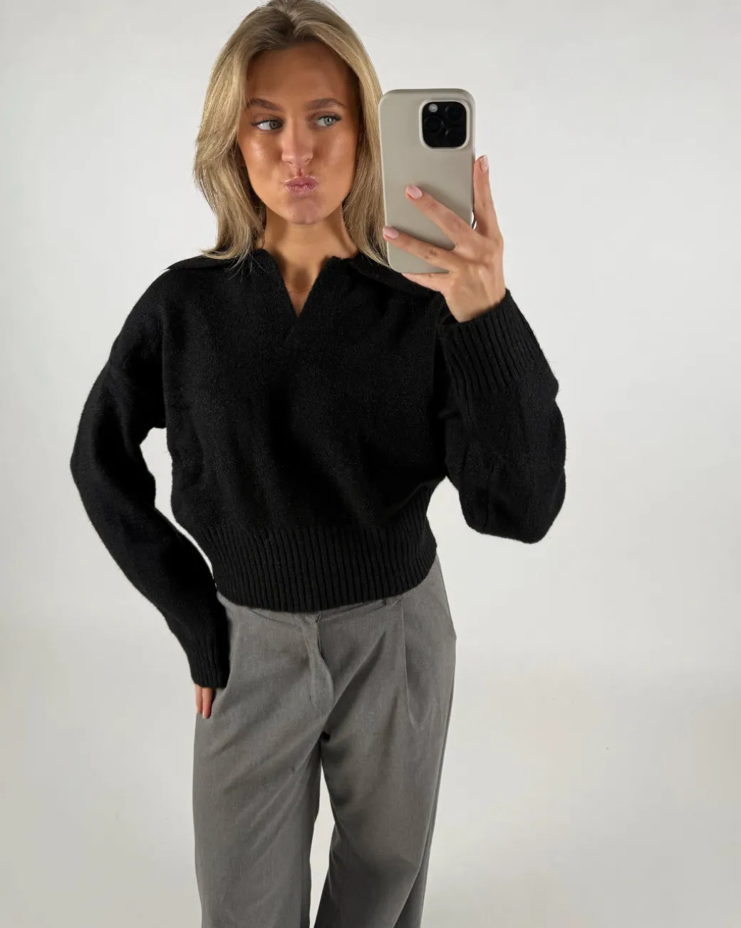 DELILAH polo strik, sort
