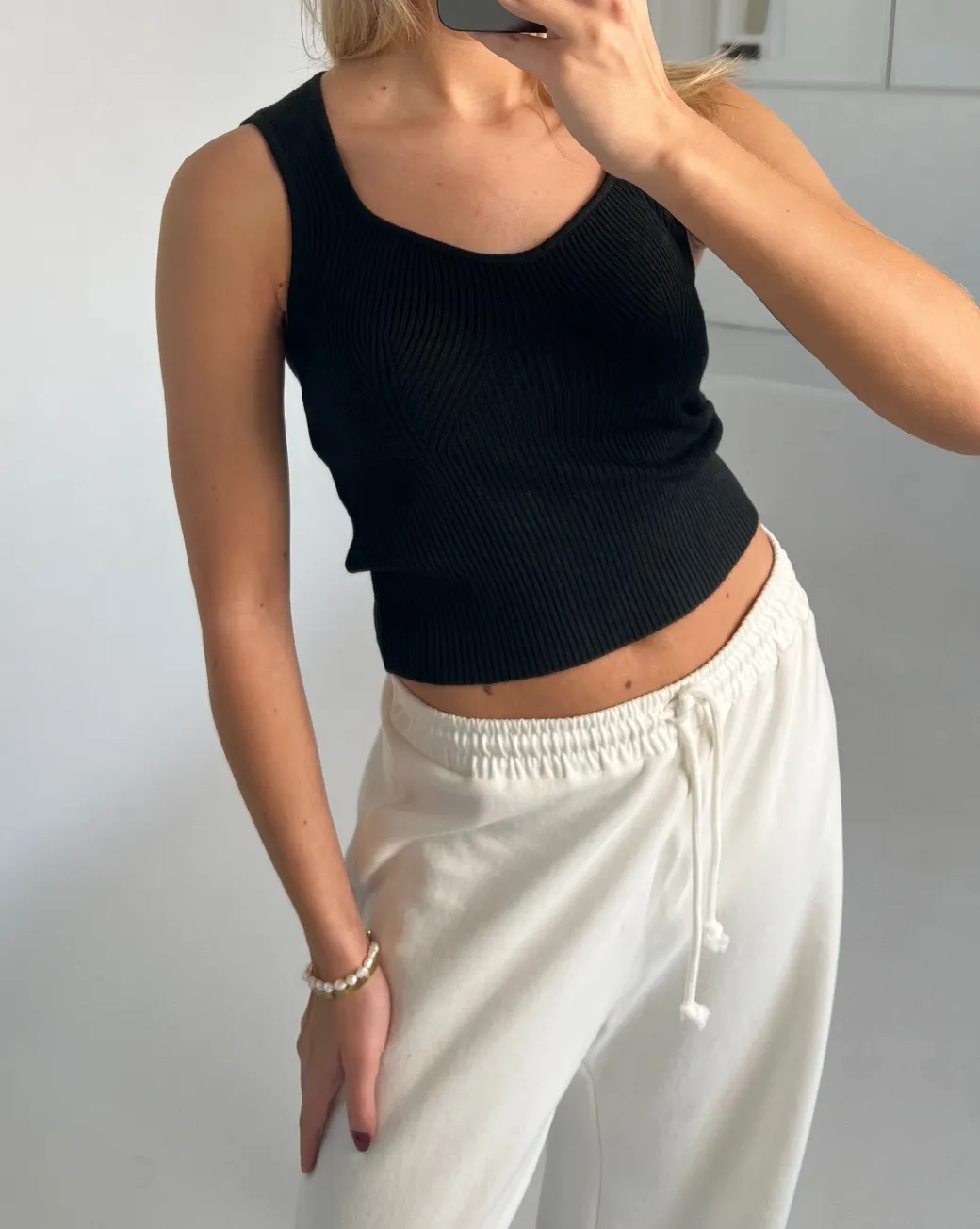 GRY top, sort