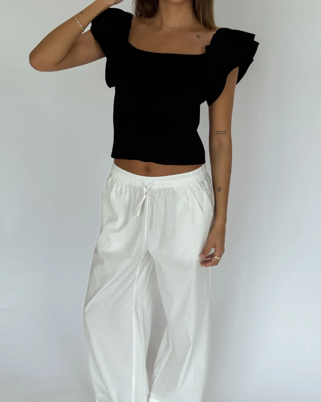 LEONORA top, sort