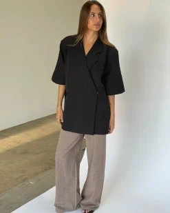 MINNIE oversized kortærmet blazer, sort
