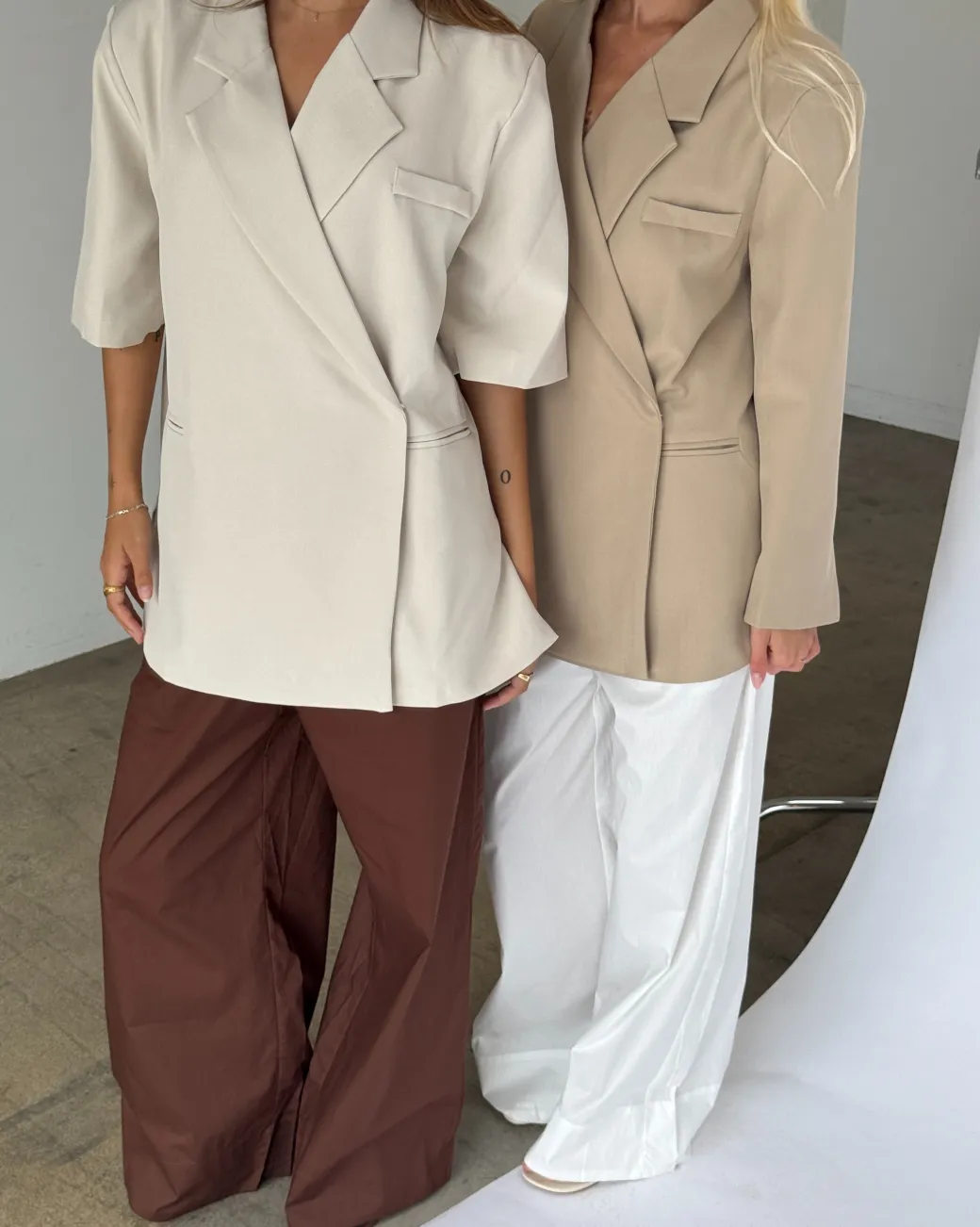 MINNIE oversized kortærmet blazer, creme