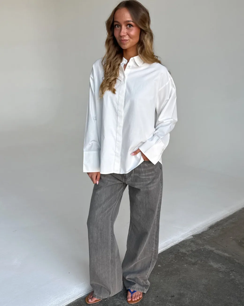 NANNA wide leg jeans, grå