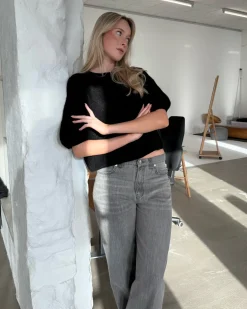 POPPY kortærmet strik, sort