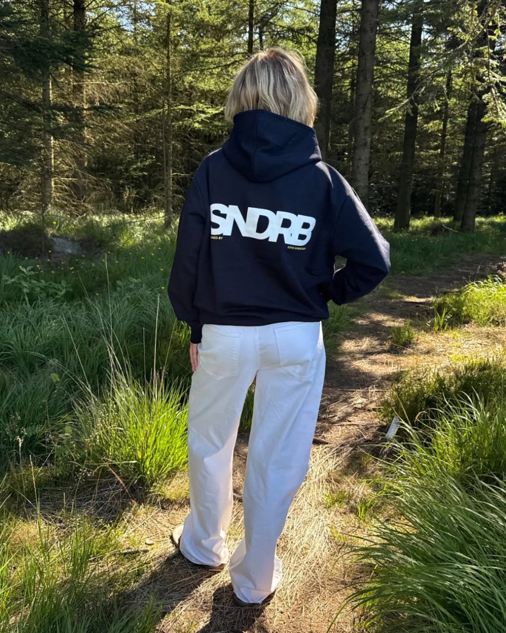 SNDRB hoodie, navy/hvid