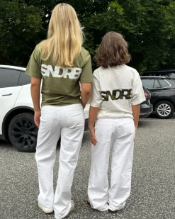 SNDRB t-shirt, hvid/army camouflage
