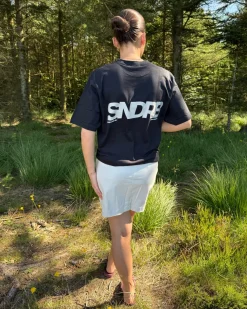 SNDRB t-shirt, sort/beige