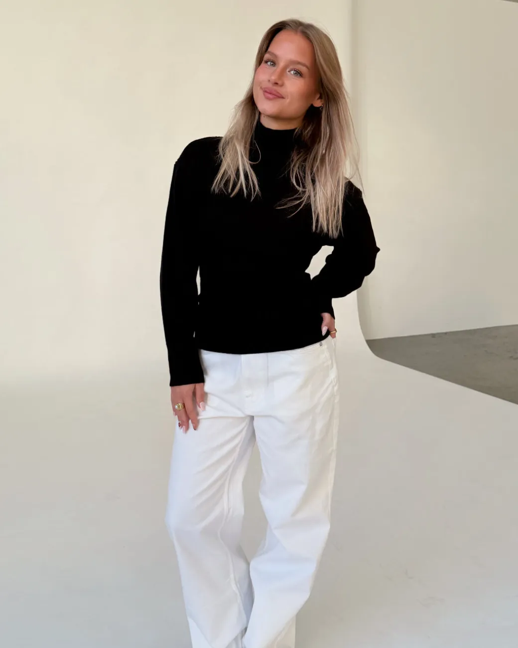 WHITNEY strik, sort